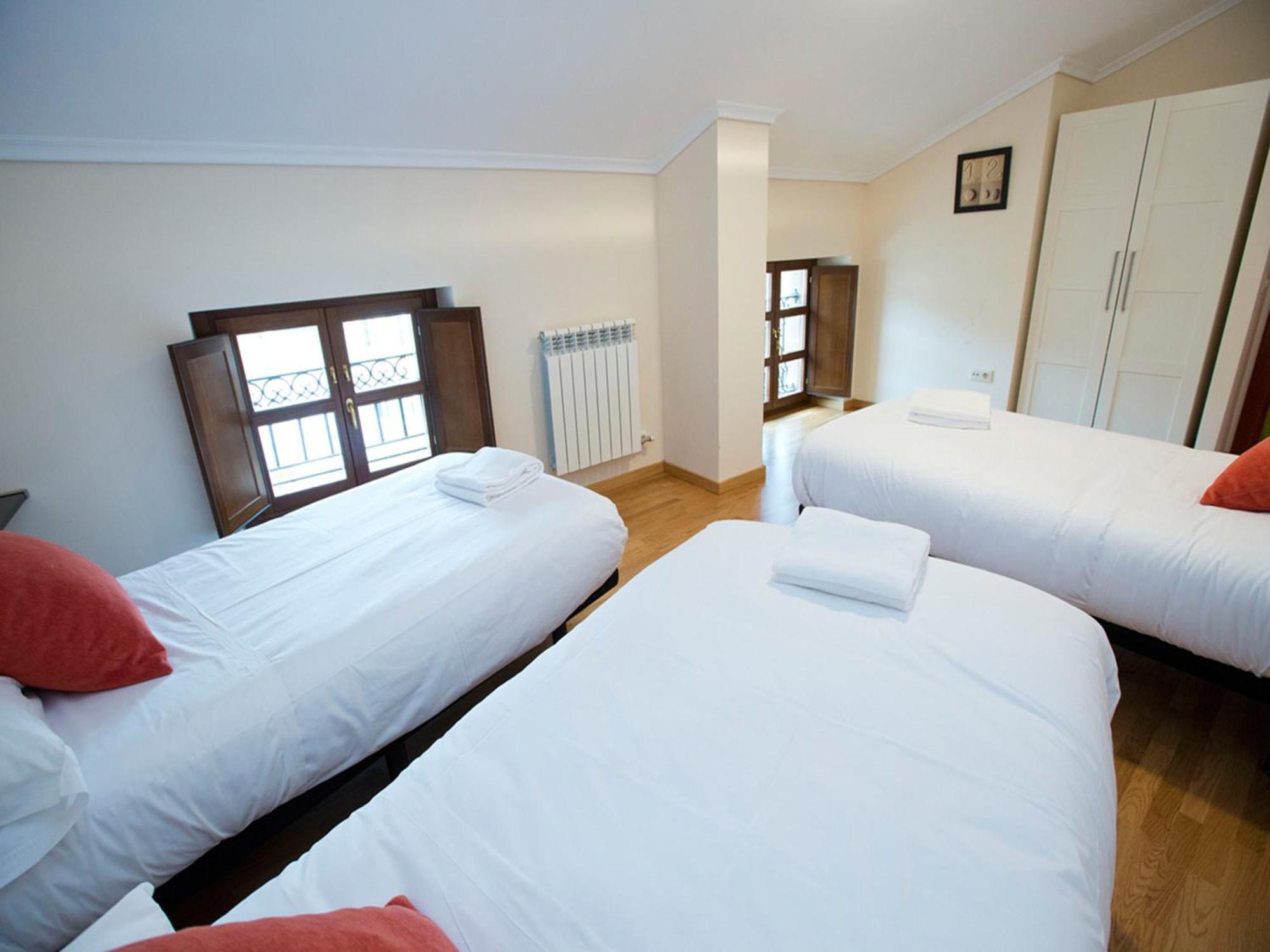 Apartamentos Senorio De Haro 3000 Esterno foto