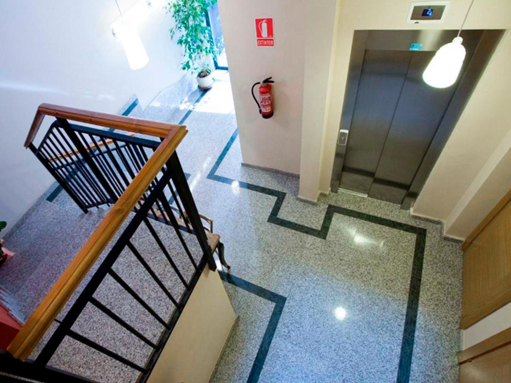 Apartamentos Senorio De Haro 3000 Esterno foto